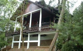Ratmanee House